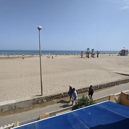 T2 Climatise 4 Pers. Avec Parking, Front De Mer, - Fr-1-797-10 * Пор-ла-Нувель