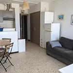 Apartamento T2 Climatise 4 Pers. Avec Parking, Front De Mer, - Fr-1-797-10